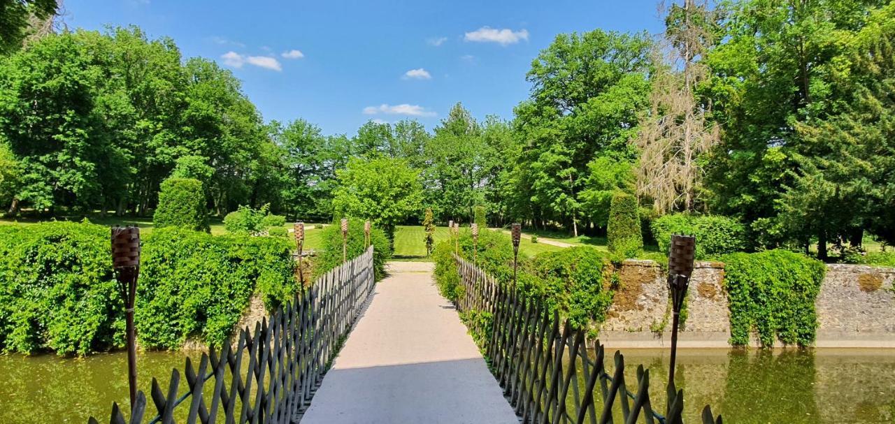 Chateau De La Cour Senlisse Екстериор снимка